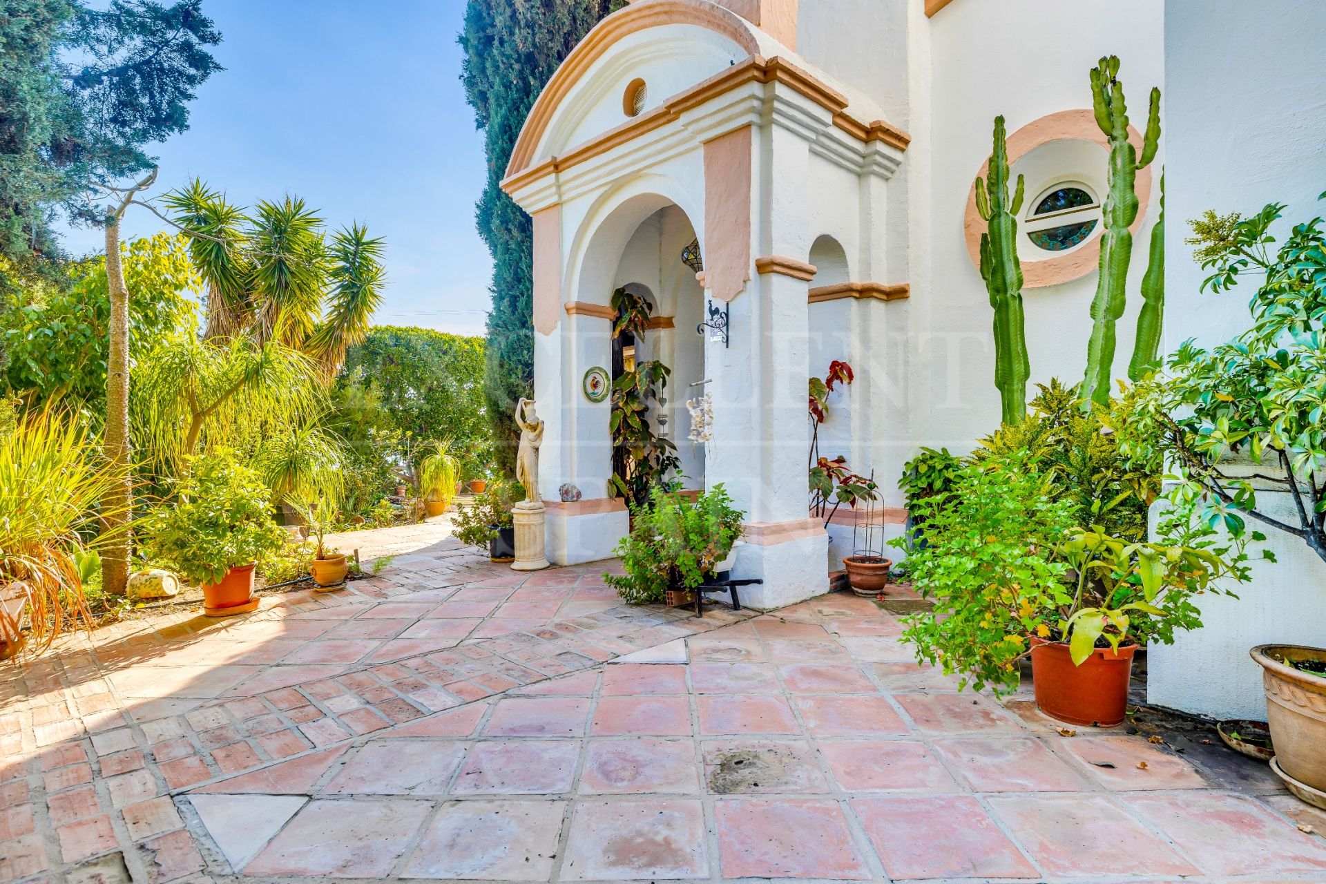 Villa in Selwo, Estepona