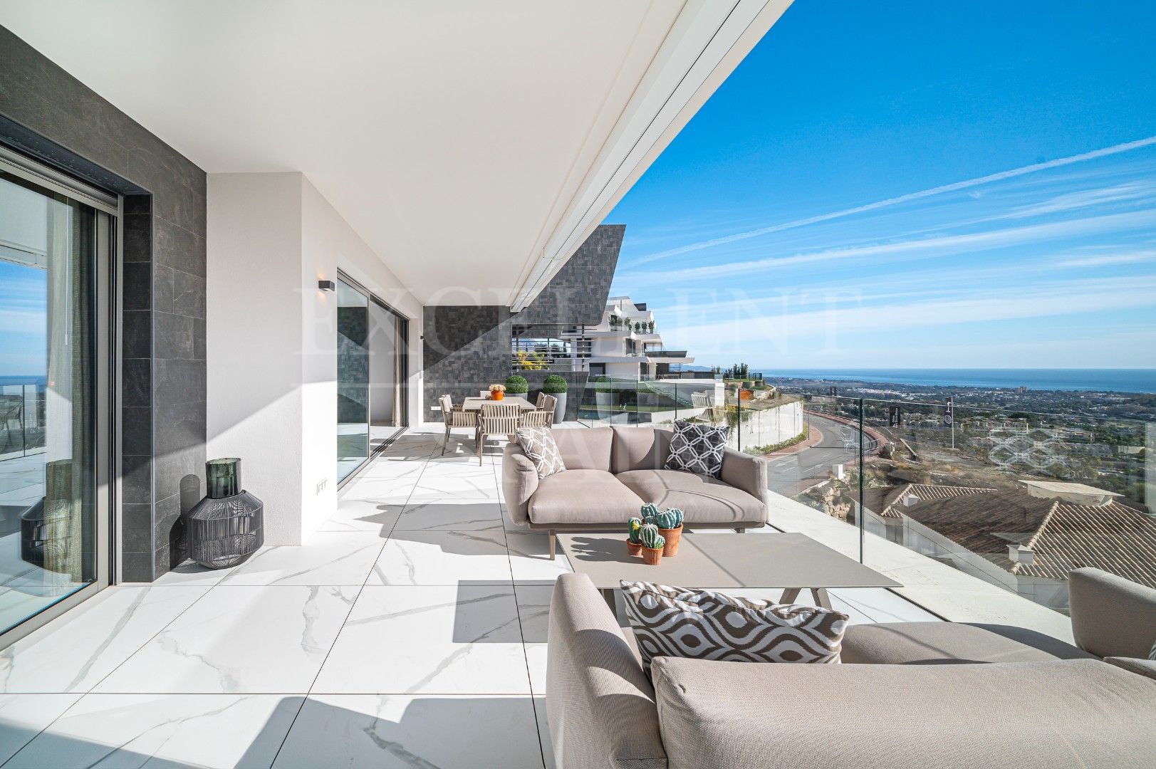 Apartment in Byu Hills, Benahavis