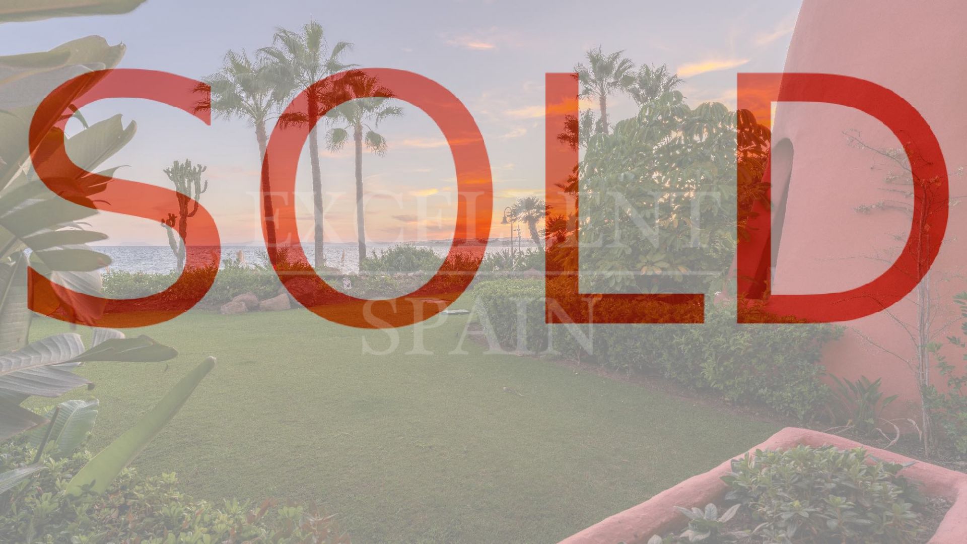 Cabo Bermejo, Nueva Milla de Oro, Estepona, apartamento de 3 dormitorios completamente reformado en venta