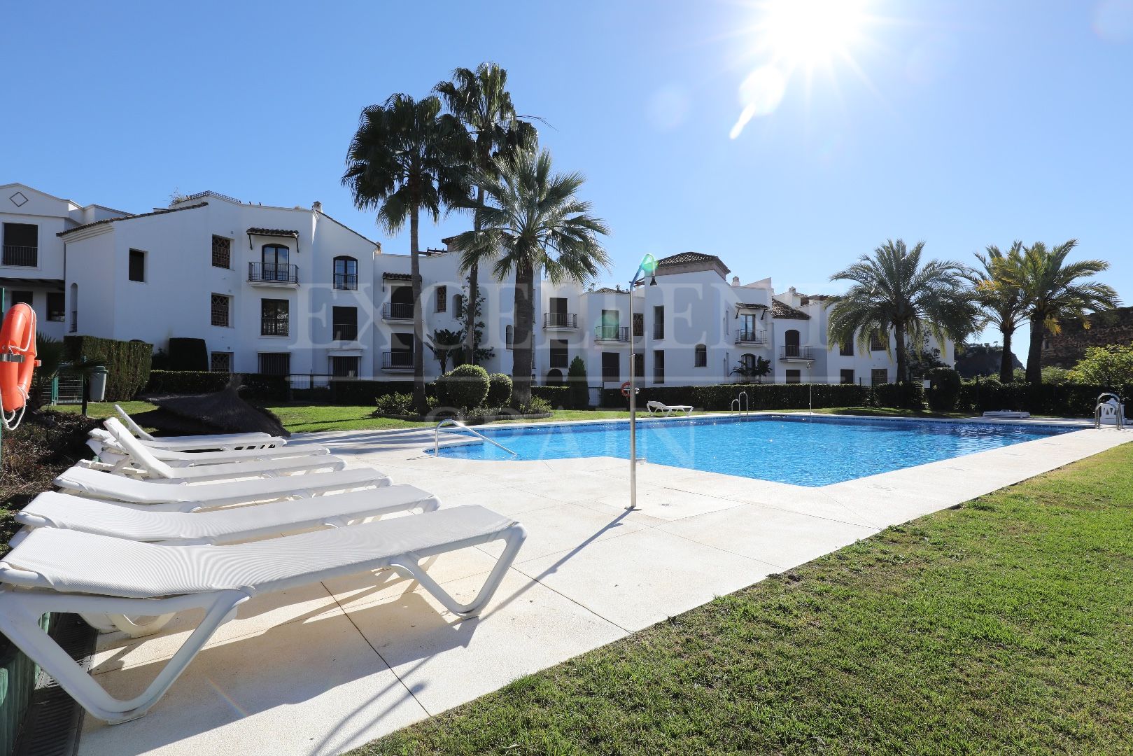 Apartamento en Los Arqueros, Benahavis