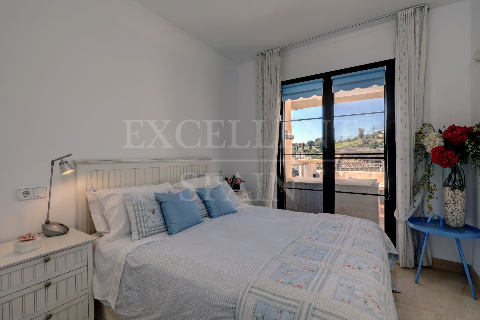 Apartamento en Los Arqueros, Benahavis