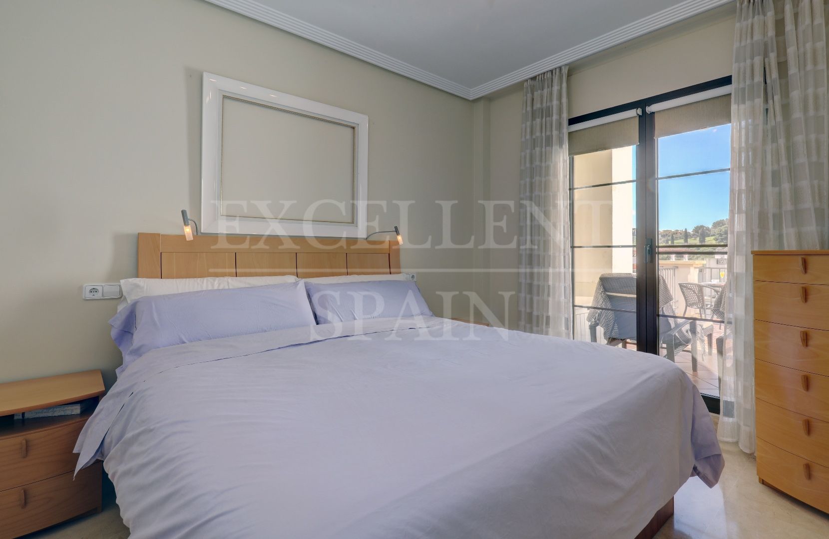 Apartamento en Los Arqueros, Benahavis