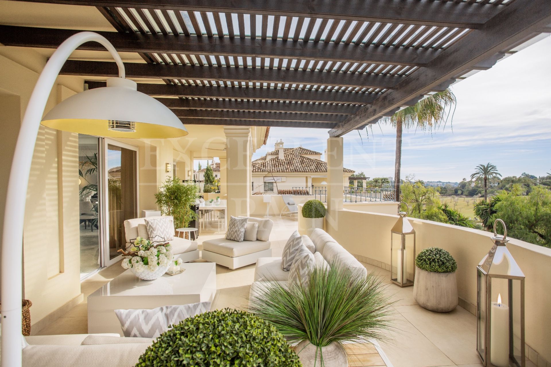 Penthouse in Las Alamandas, Nueva Andalucia