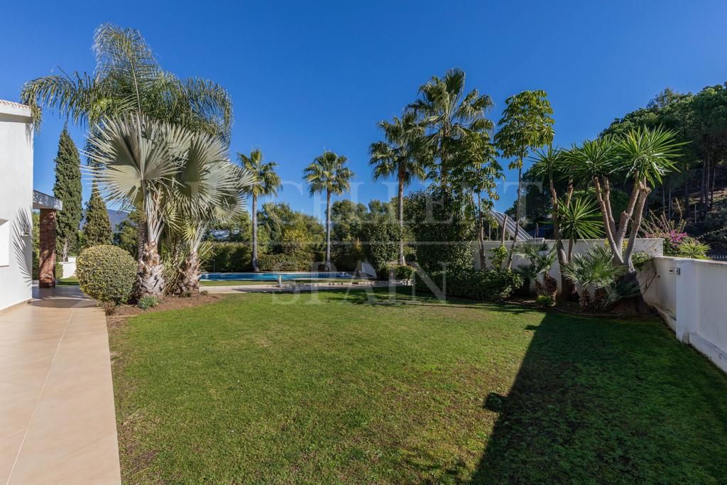 Villa in El Madroñal, Benahavis