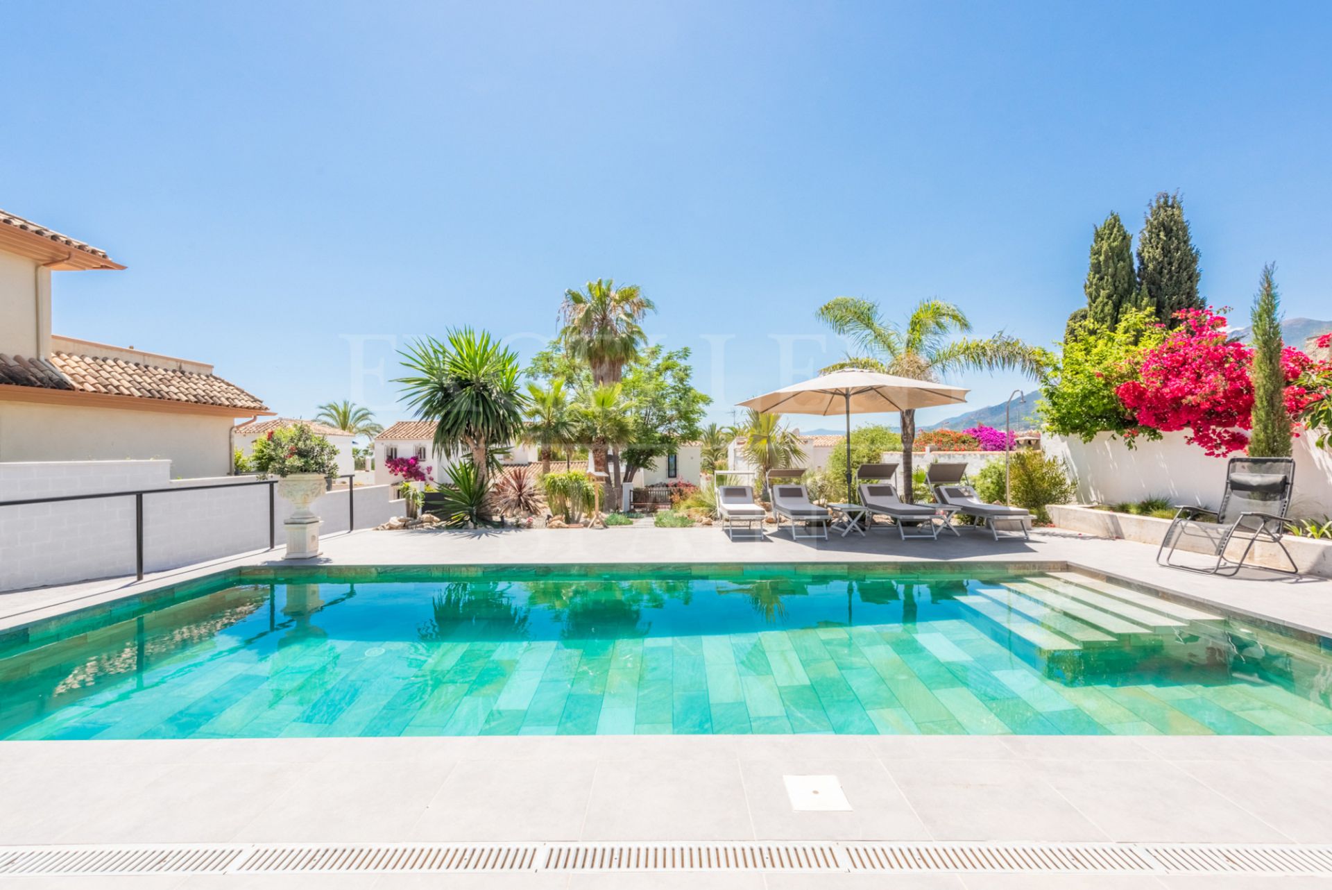 Villa in Rio Real, Marbella East