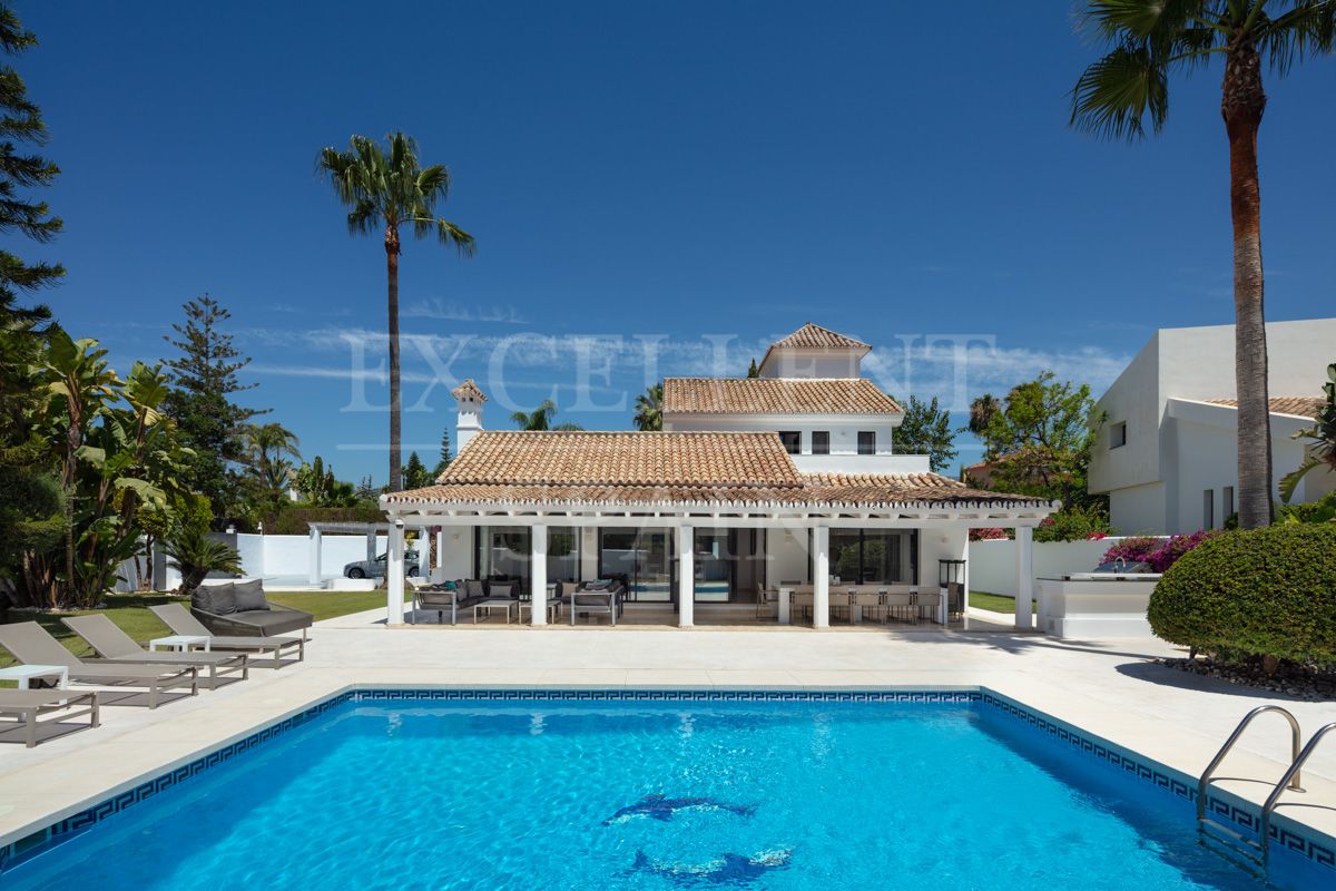 Villa in Parcelas del Golf, Nueva Andalucia