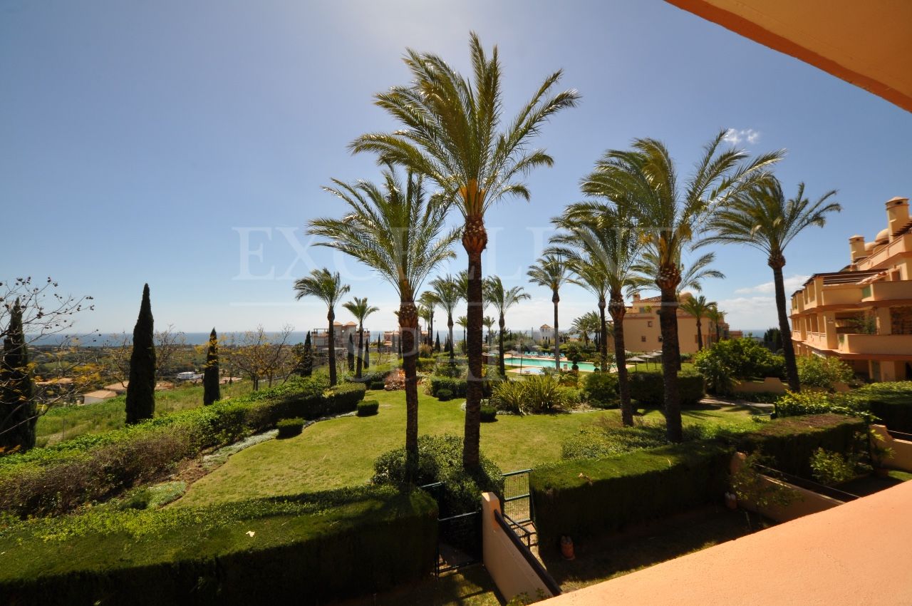 Apartamento en Four Seasons, Benahavis