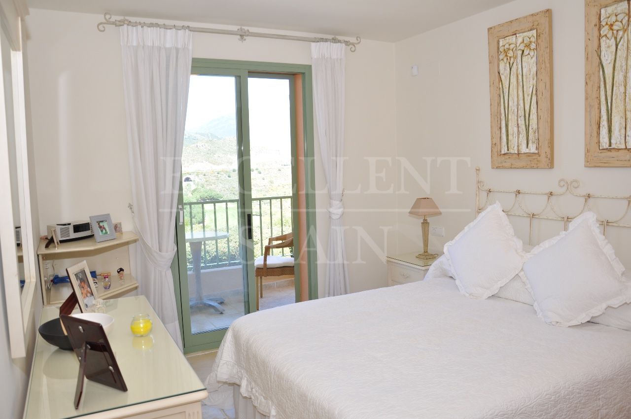 Apartamento en Four Seasons, Benahavis