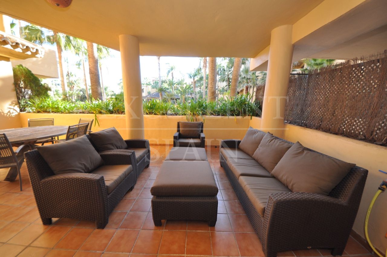 Appartement begane grond in Costalita, Estepona