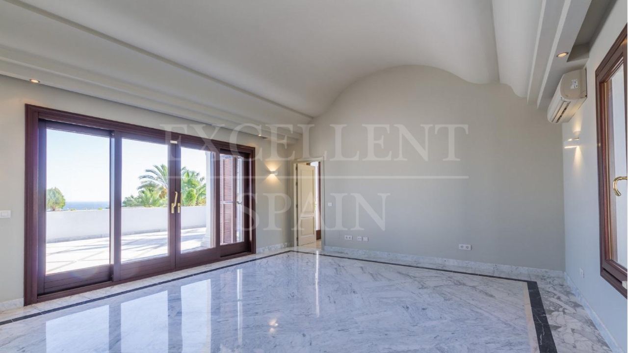 Villa in Monte Paraiso Country Club, Marbella Golden Mile