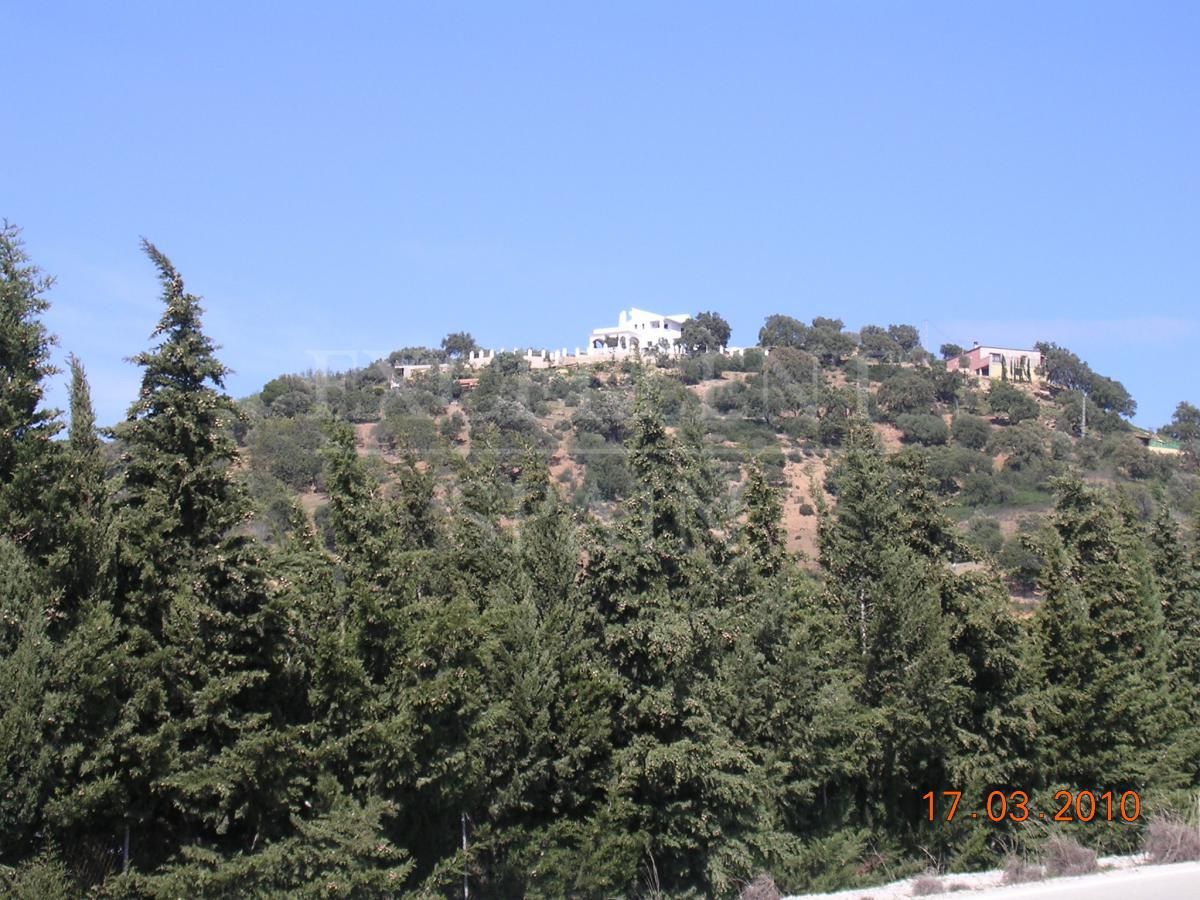 Villa in Casares