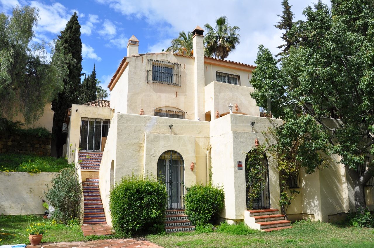 Villa in Los Naranjos Hill Club, Nueva Andalucia