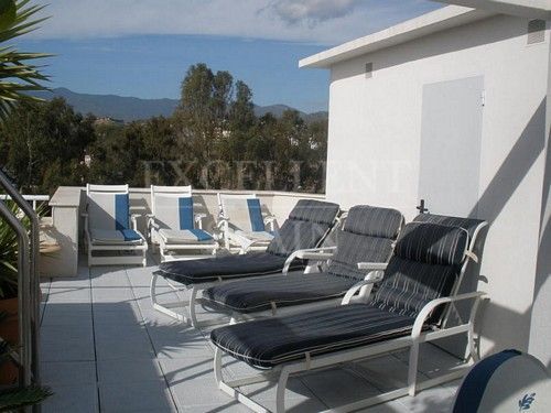 Penthouse in Los Granados Playa, Estepona