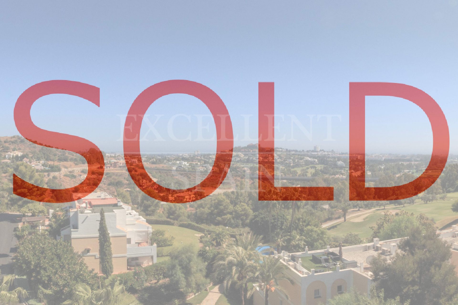 Продажа квартиры с панорамным видом на море в La Quinta Suites, Бенаавис