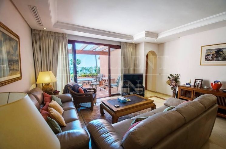 Penthouse in Cabo Bermejo, Estepona