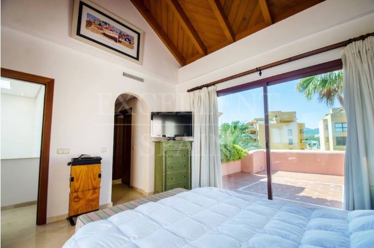 Penthouse in Cabo Bermejo, Estepona