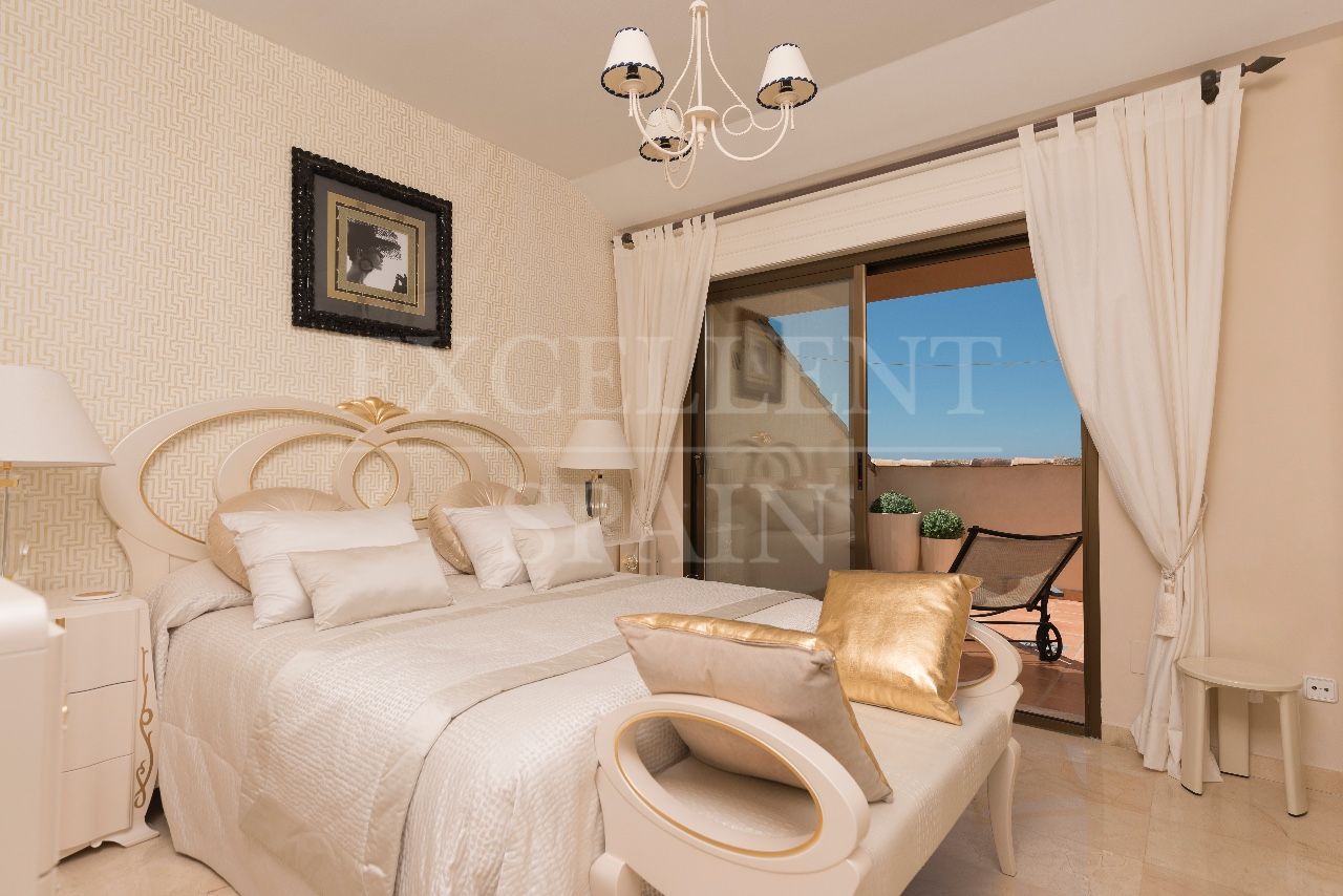 Penthouse in Rio Real, Marbella East