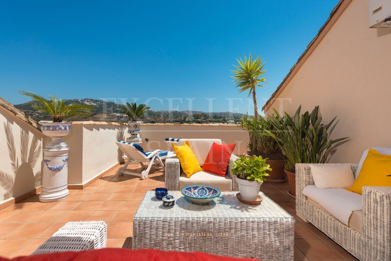 Penthouse in Rio Real, Marbella East