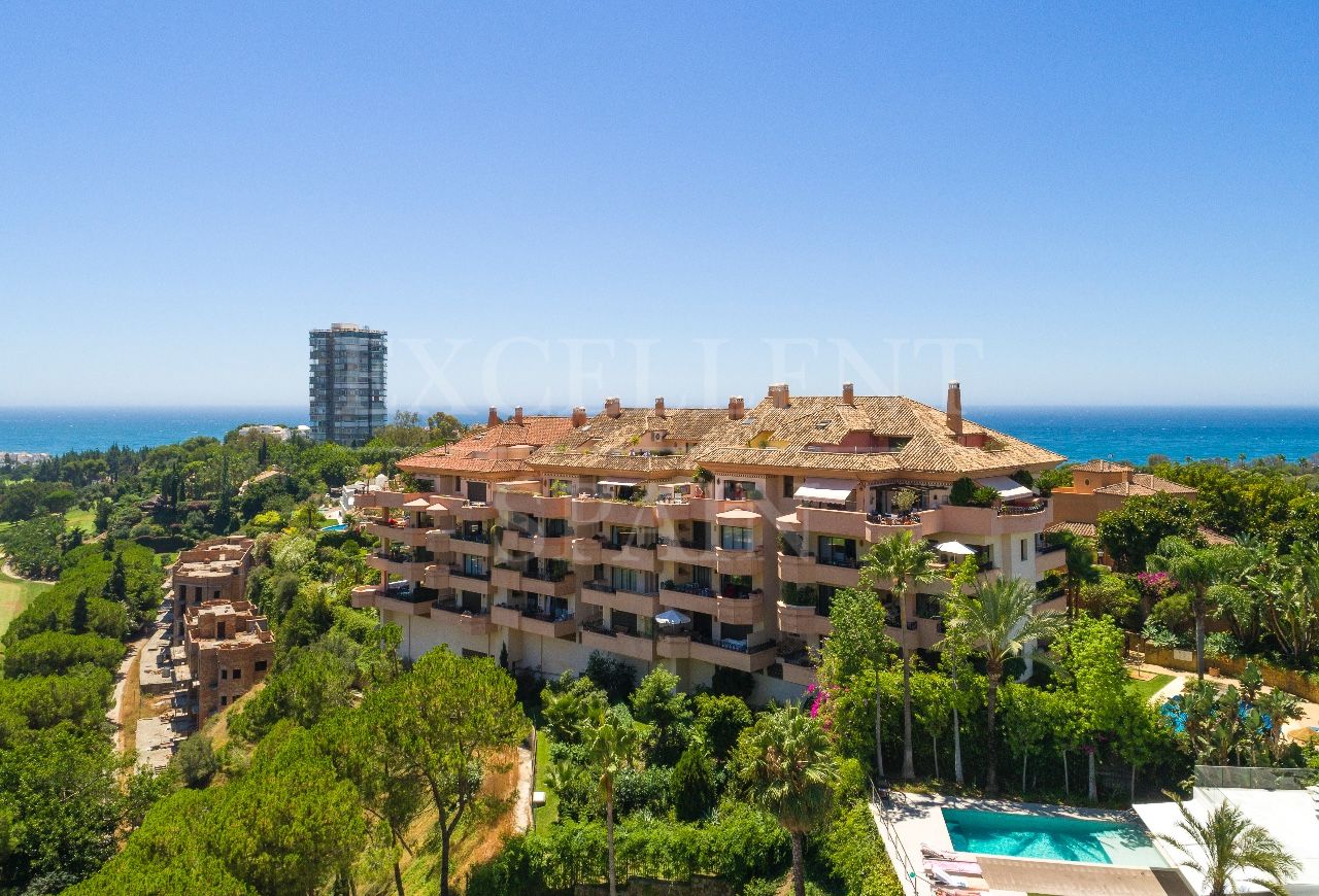 Penthouse in Rio Real, Marbella East