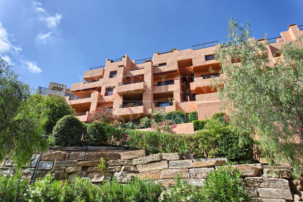 Appartement in Puerto del Almendro, Benahavis