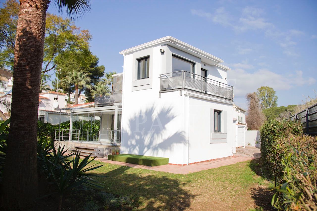 Villa in Nueva Andalucia