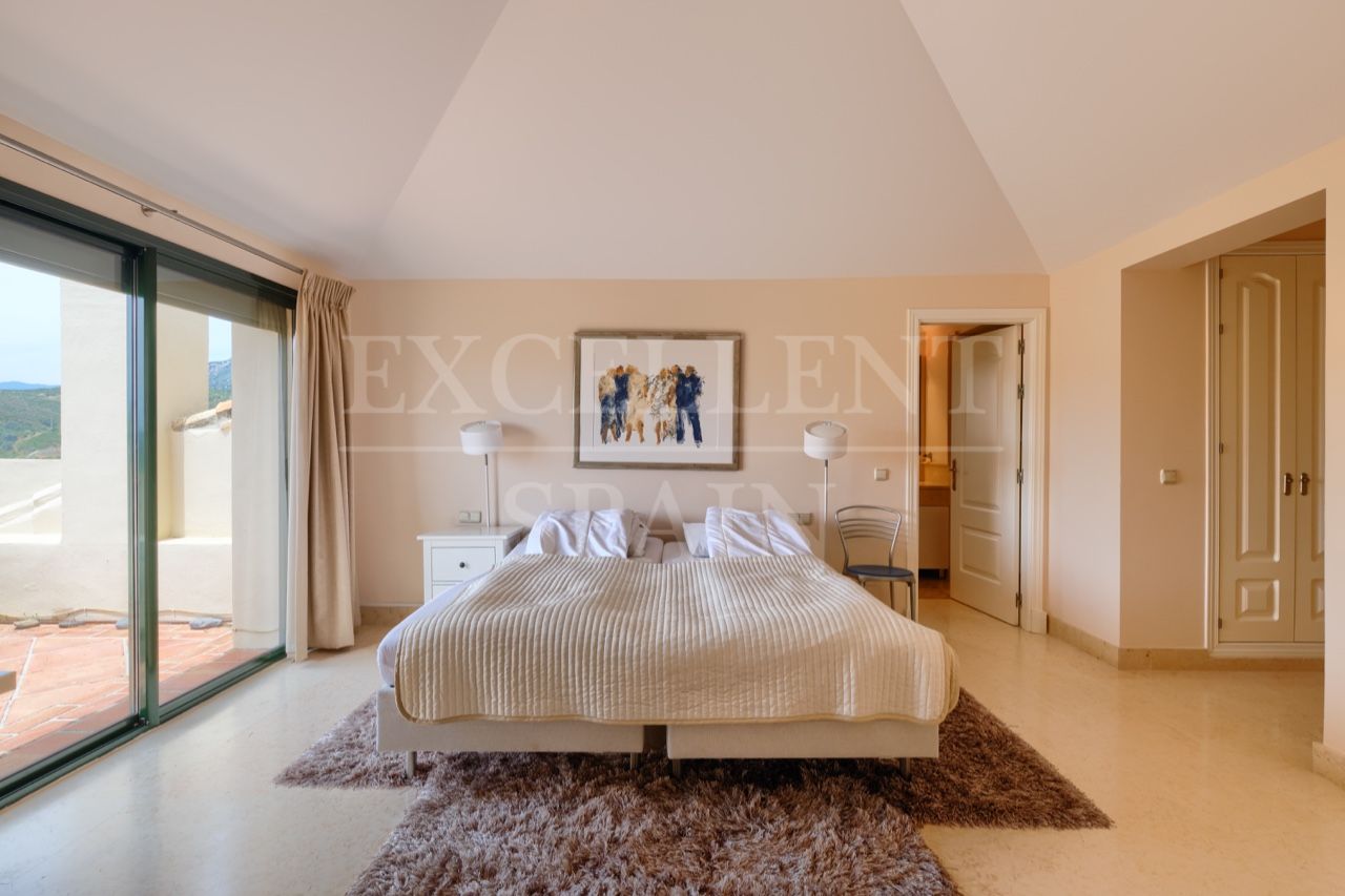 Penthouse in Los Capanes del Golf, Benahavis