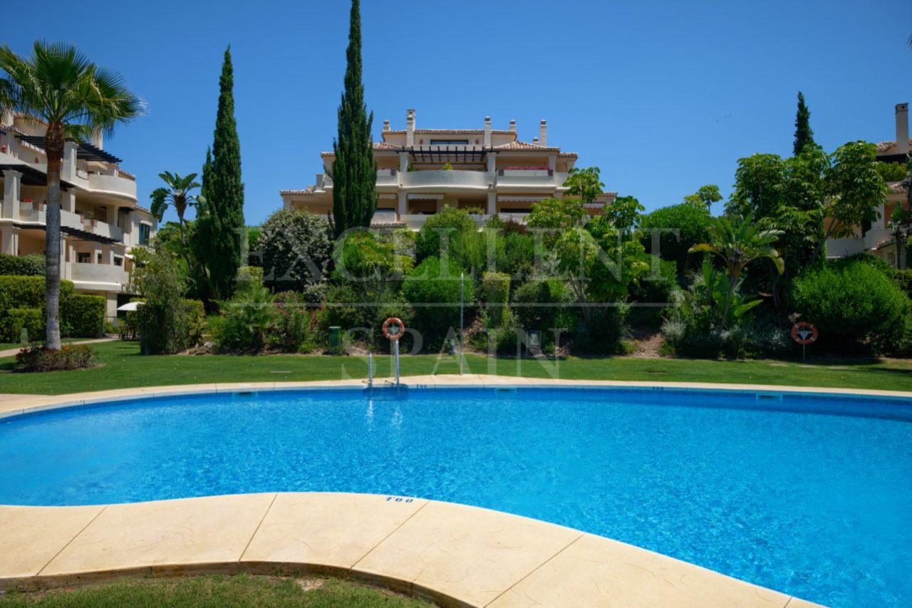 Penthouse in Los Capanes del Golf, Benahavis