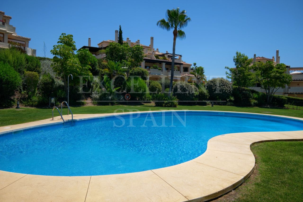 Penthouse in Los Capanes del Golf, Benahavis