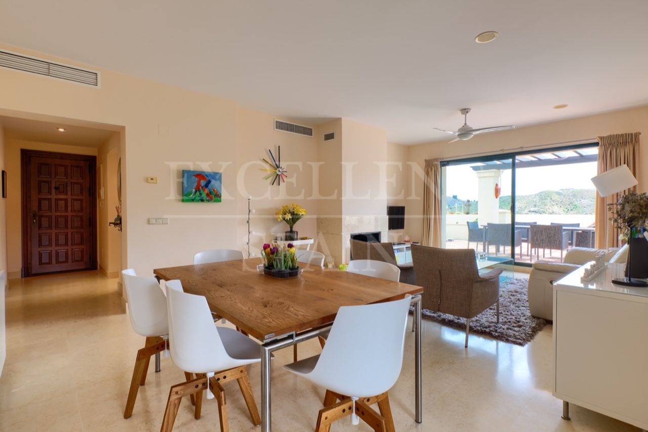 Penthouse in Los Capanes del Golf, Benahavis