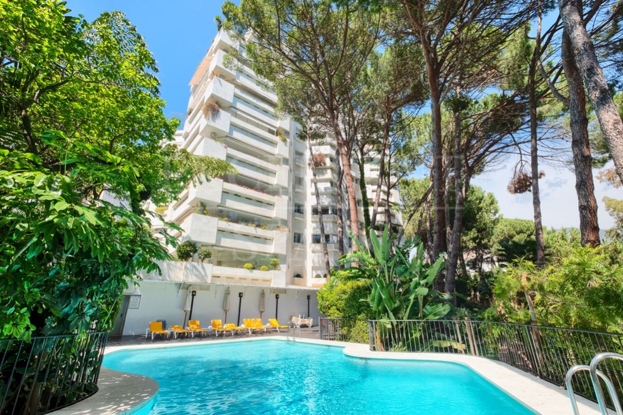 Apartamento en Jardín del Mediterráneo, Marbella Golden Mile