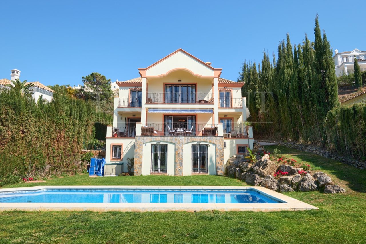 Villa in Puerto del Capitan, Benahavis