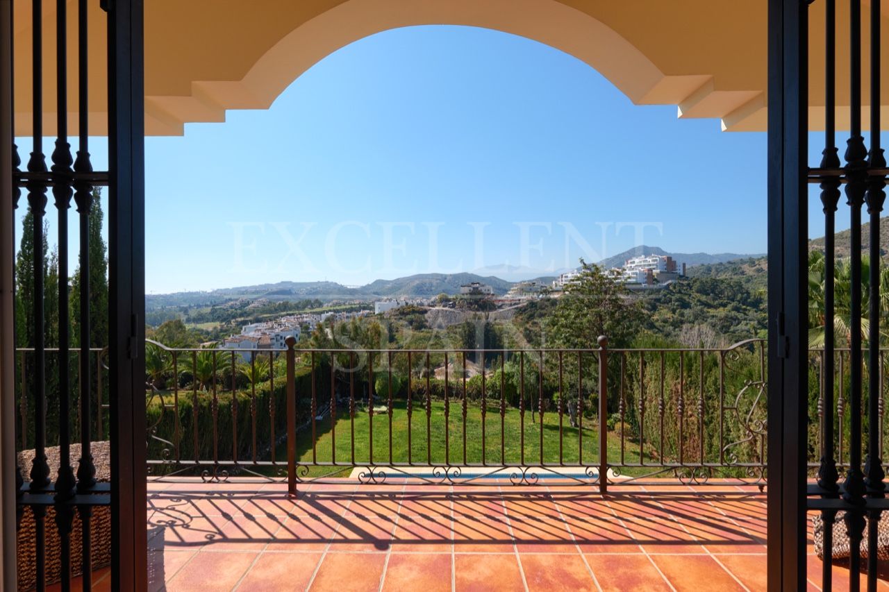 Villa in Puerto del Capitan, Benahavis