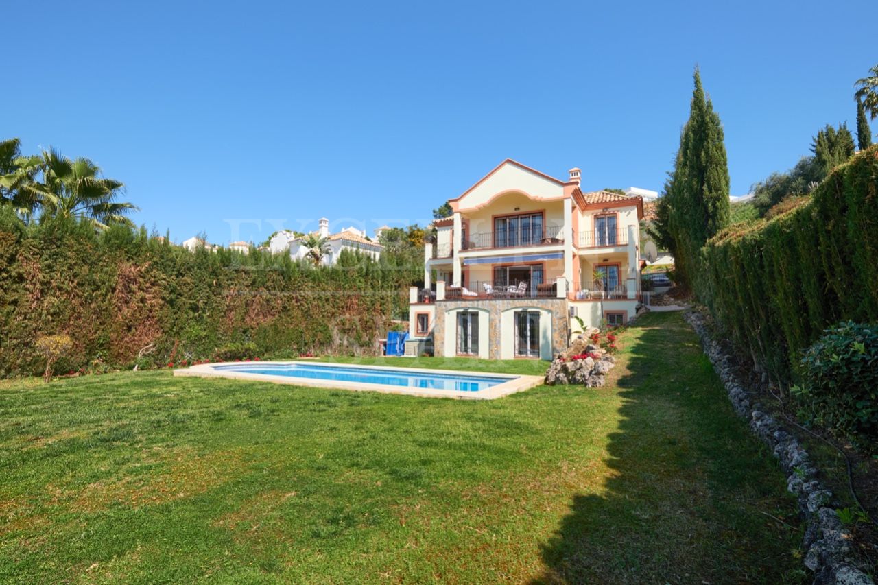 Villa in Puerto del Capitan, Benahavis