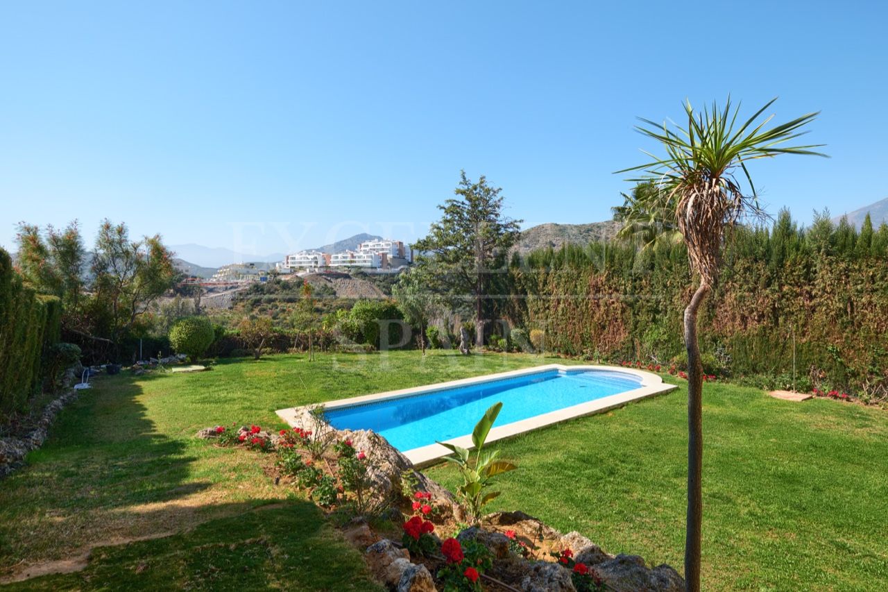 Villa in Puerto del Capitan, Benahavis