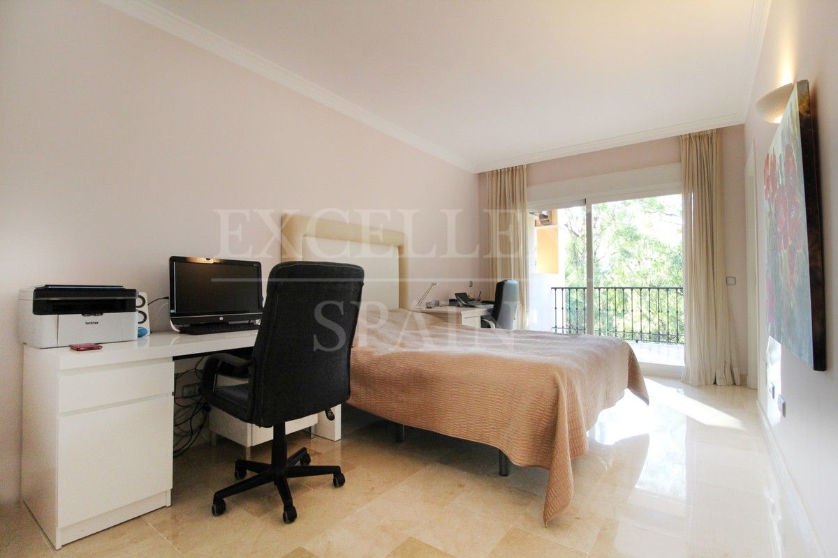 Apartamento en Marques de Atalaya, Estepona