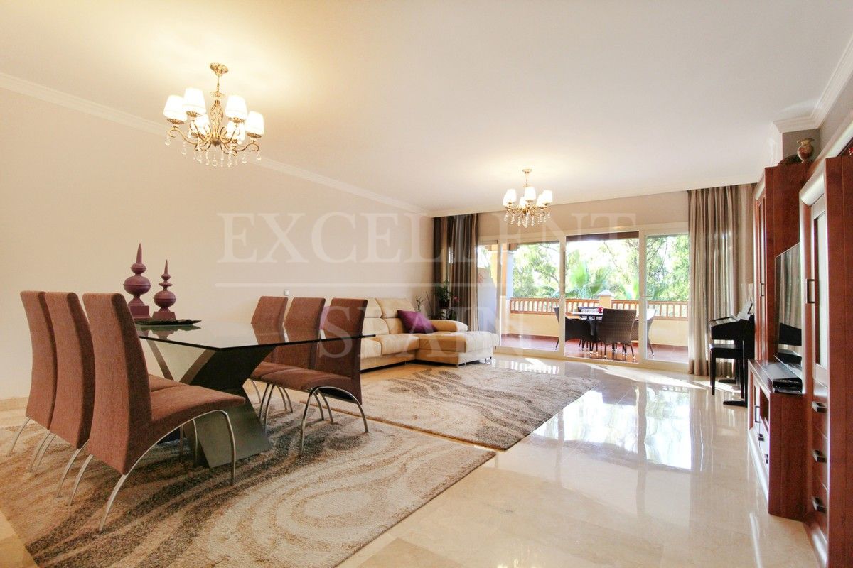 Apartment in Marques de Atalaya, Estepona