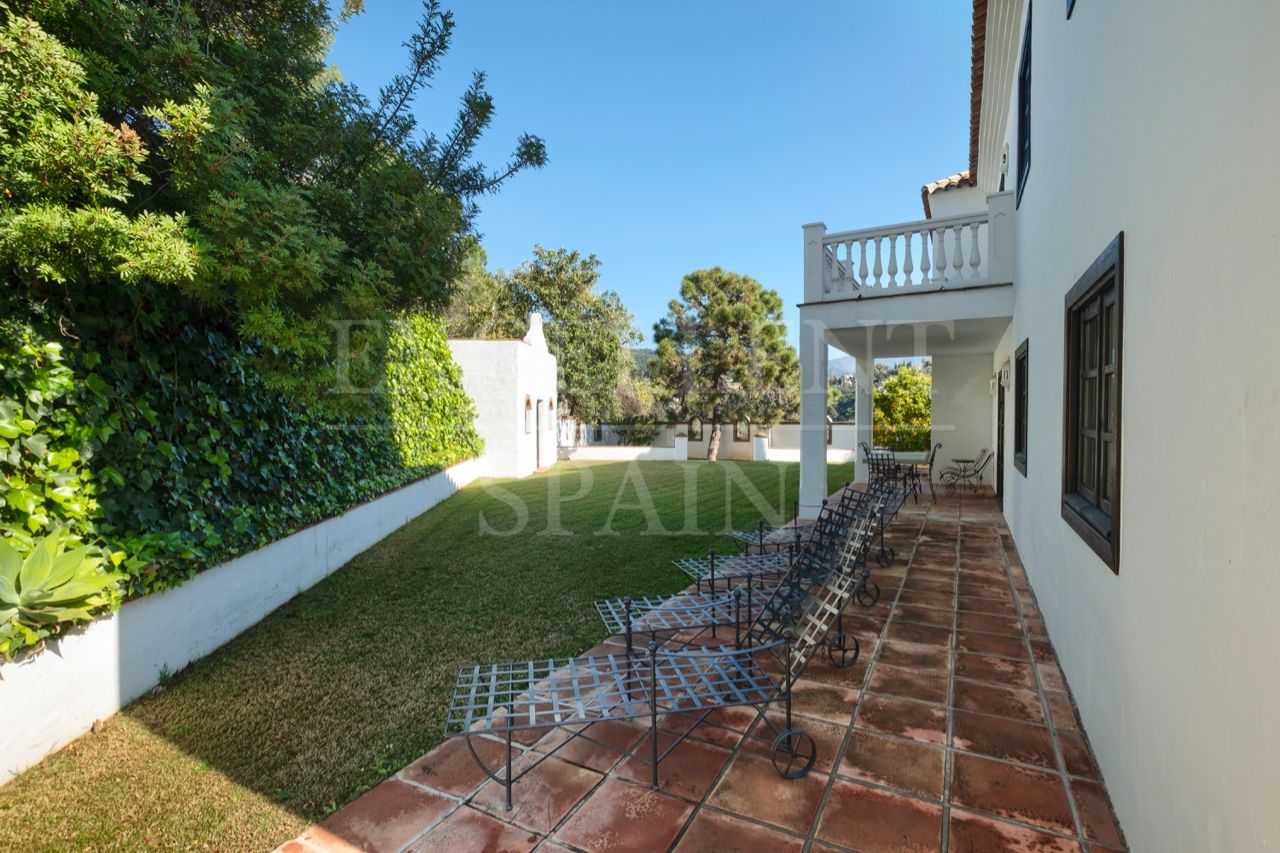 Villa in El Madroñal, Benahavis