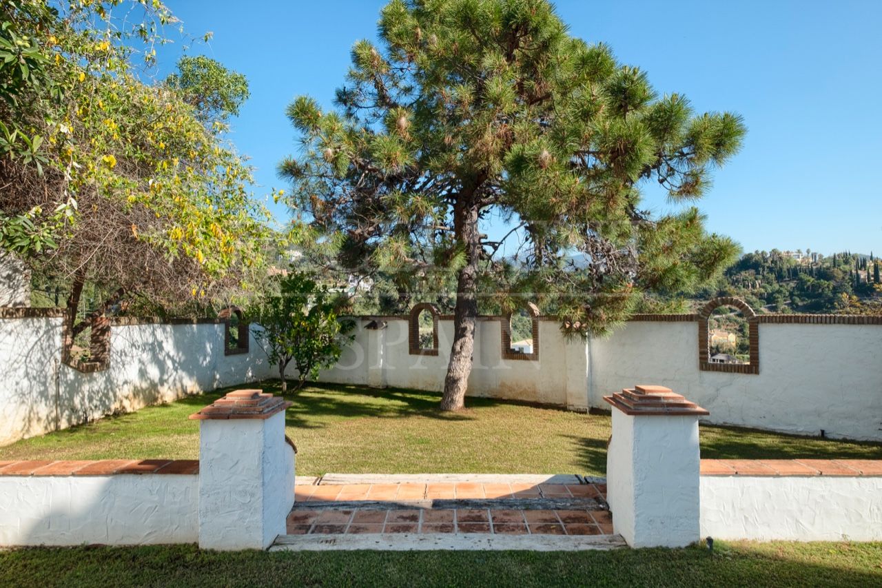 Villa en El Madroñal, Benahavis