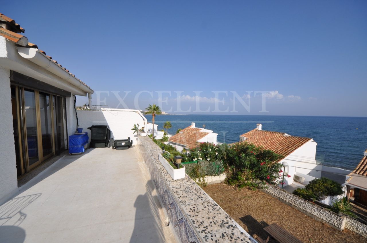 Villa in Arena Beach, Estepona