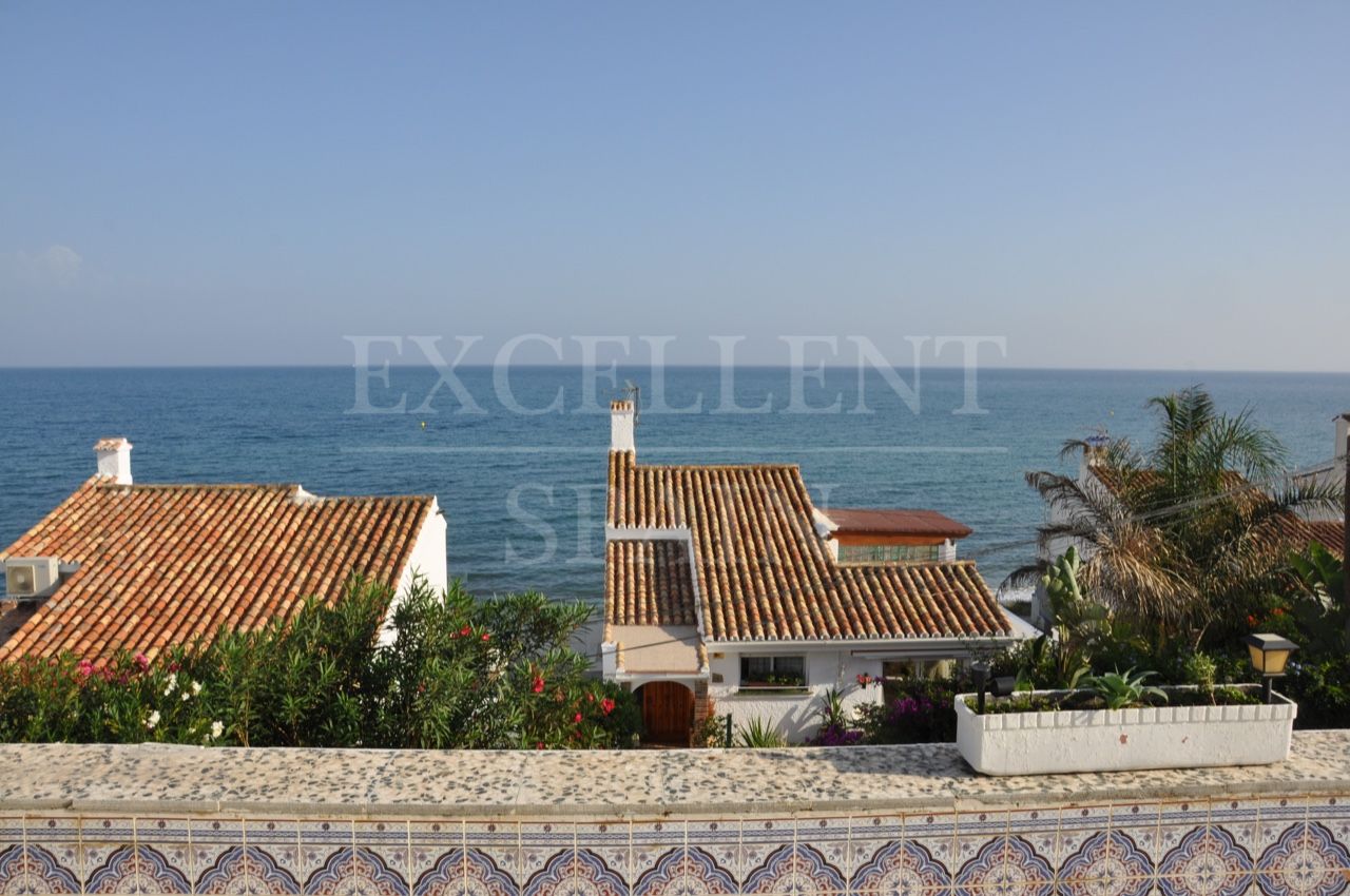 Villa in Arena Beach, Estepona