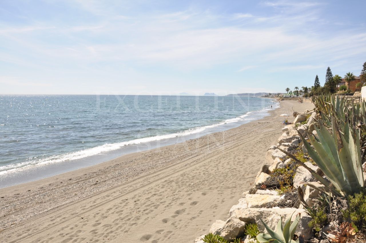 Villa in Arena Beach, Estepona