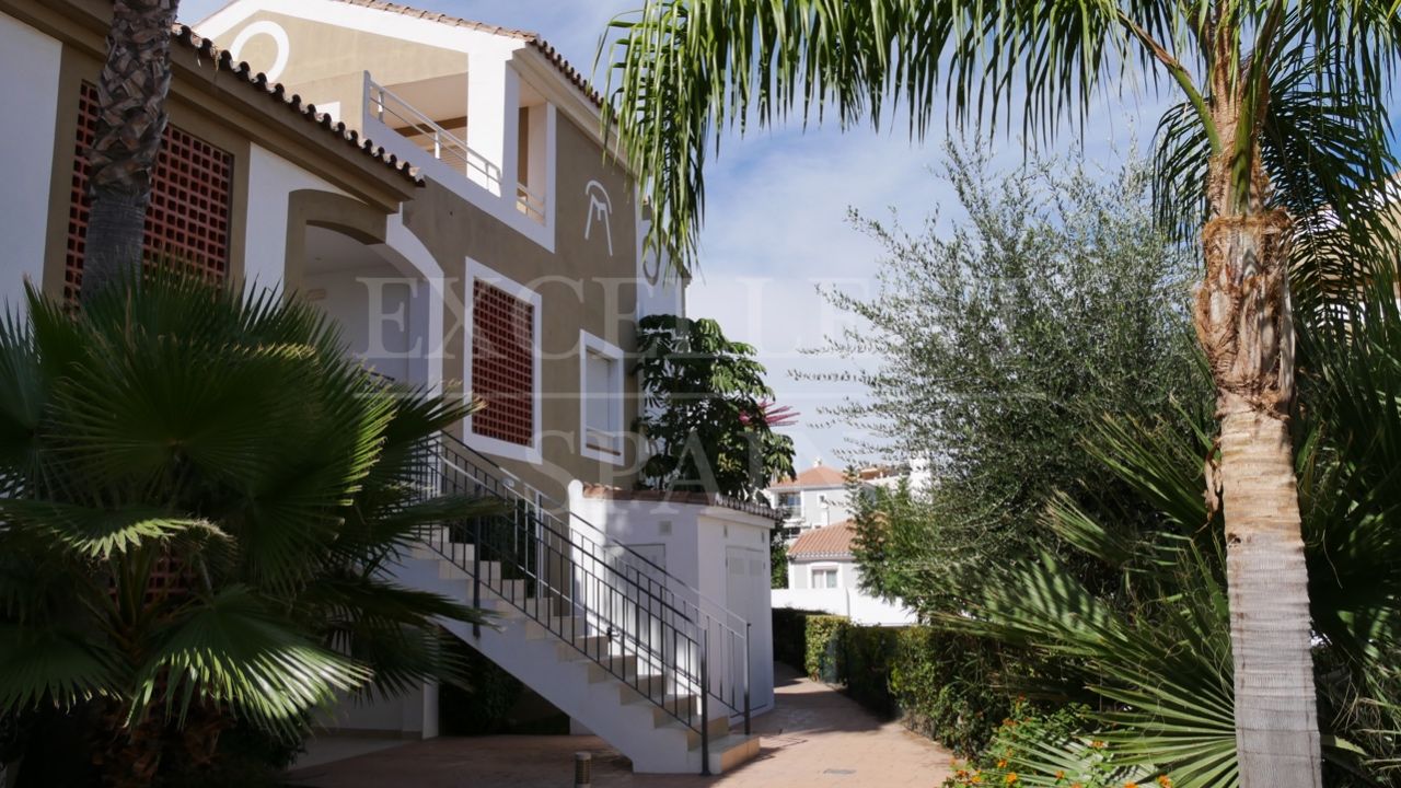 Penthouse in Cortijo del Mar, Estepona