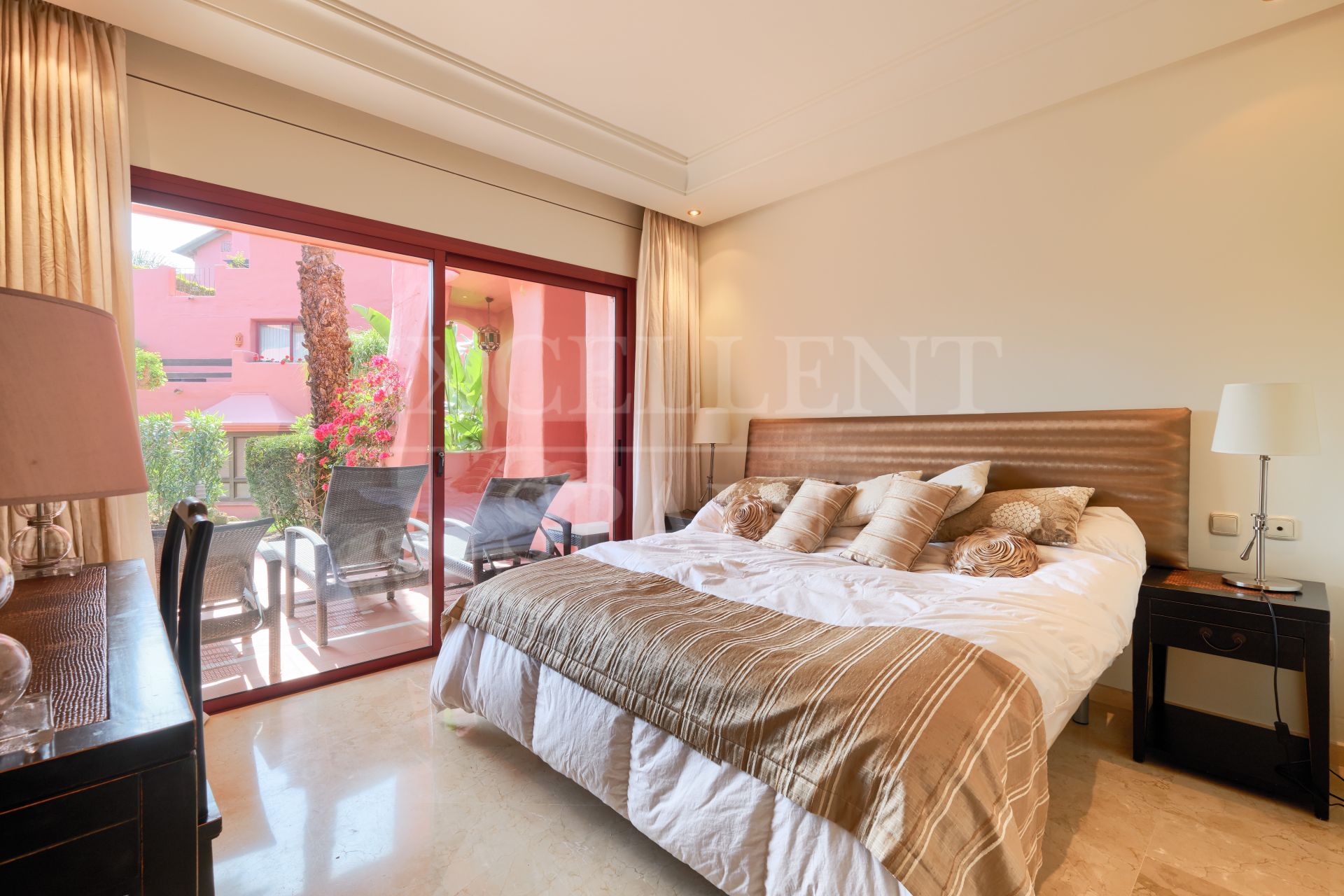 Apartamento Planta Baja en Almenara Beach, Estepona