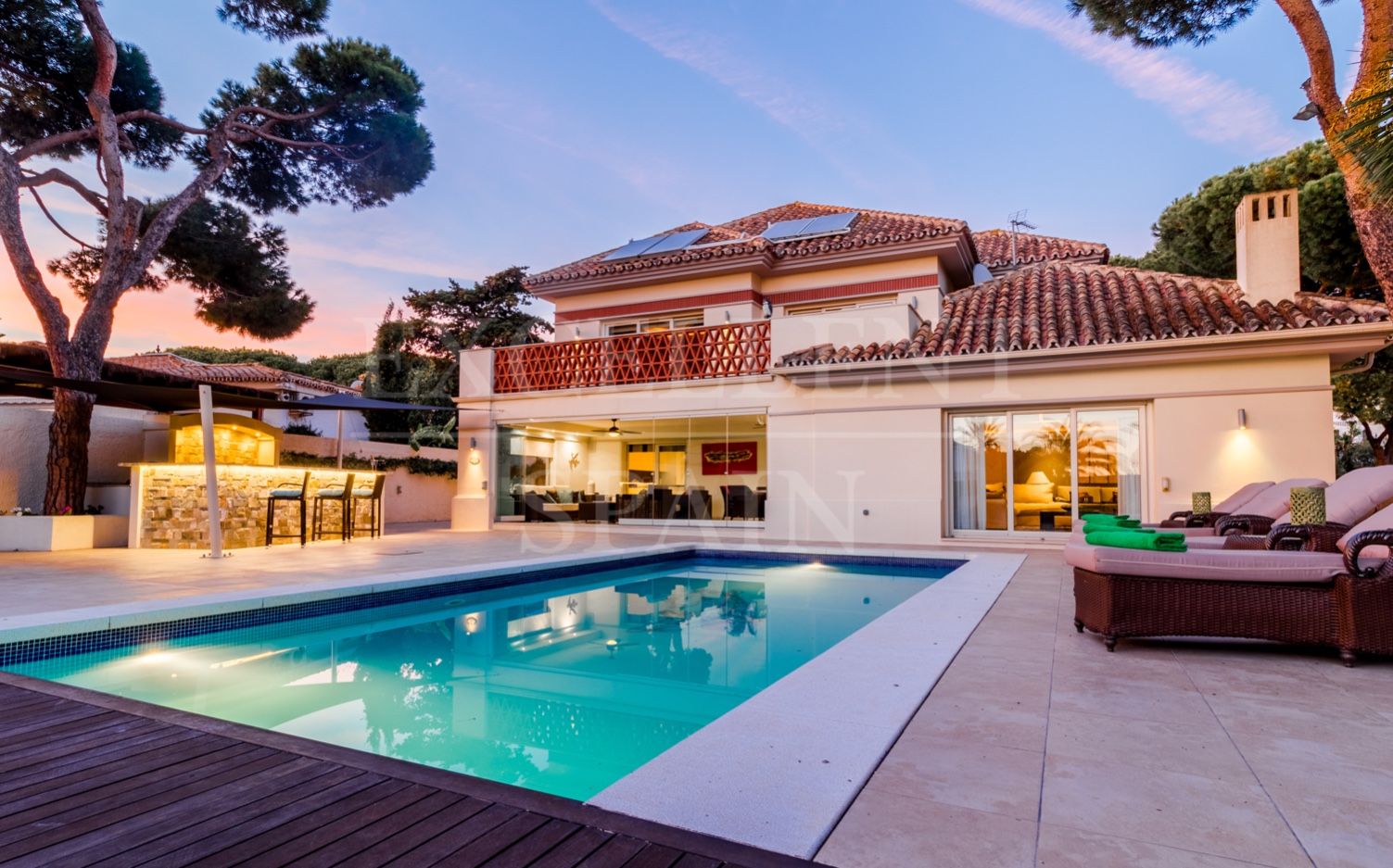 Villa in Cabopino, Marbella Oost