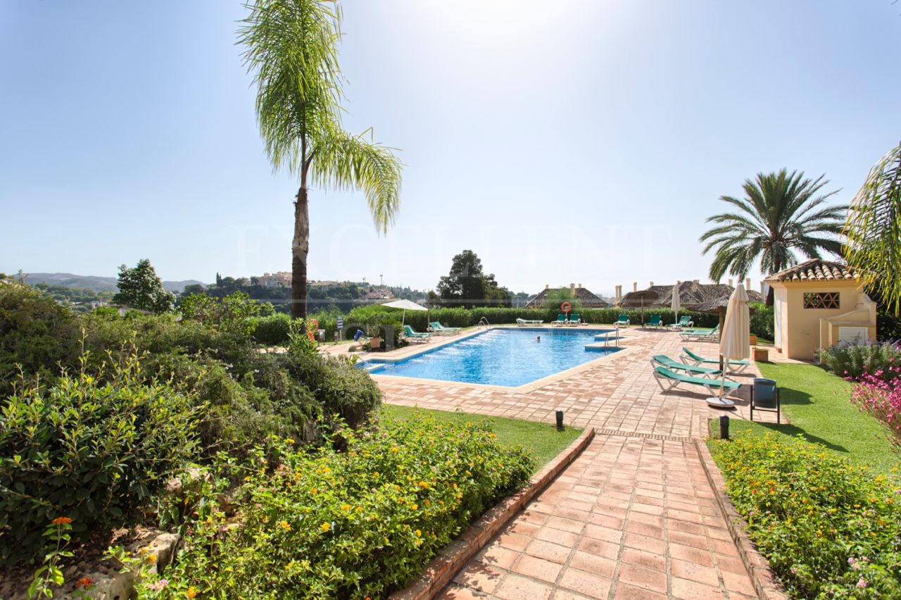 Apartment in Elviria Hills, Marbella East