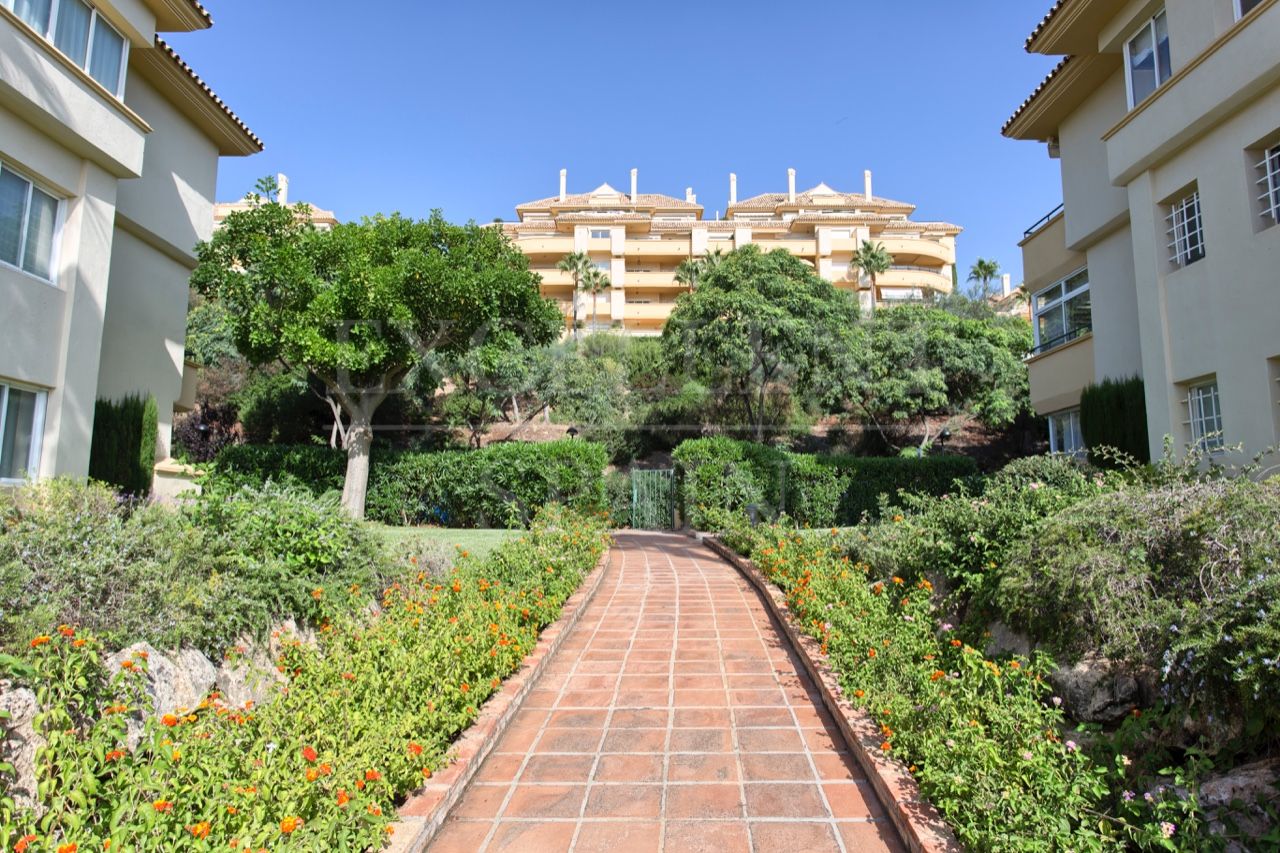 Apartment in Elviria Hills, Marbella East