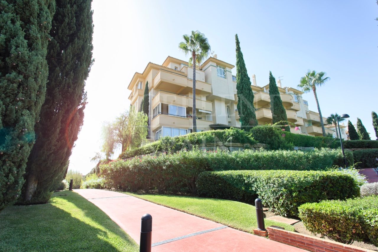 Apartment in Elviria Hills, Marbella East