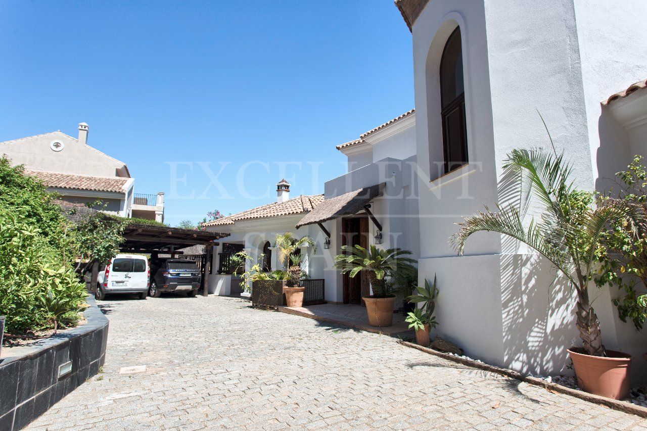 Villa en Puerto del Almendro, Benahavis