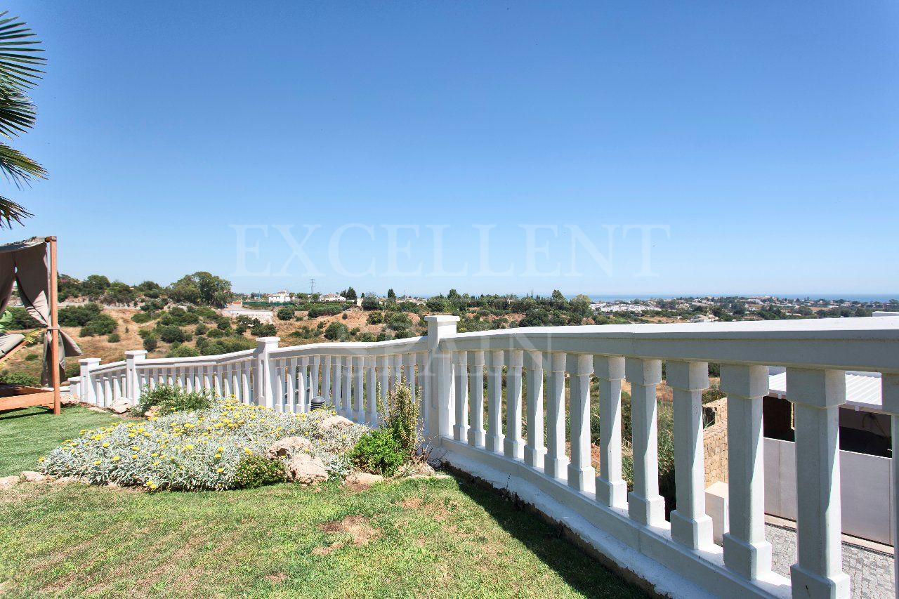 Villa in Puerto del Almendro, Benahavis