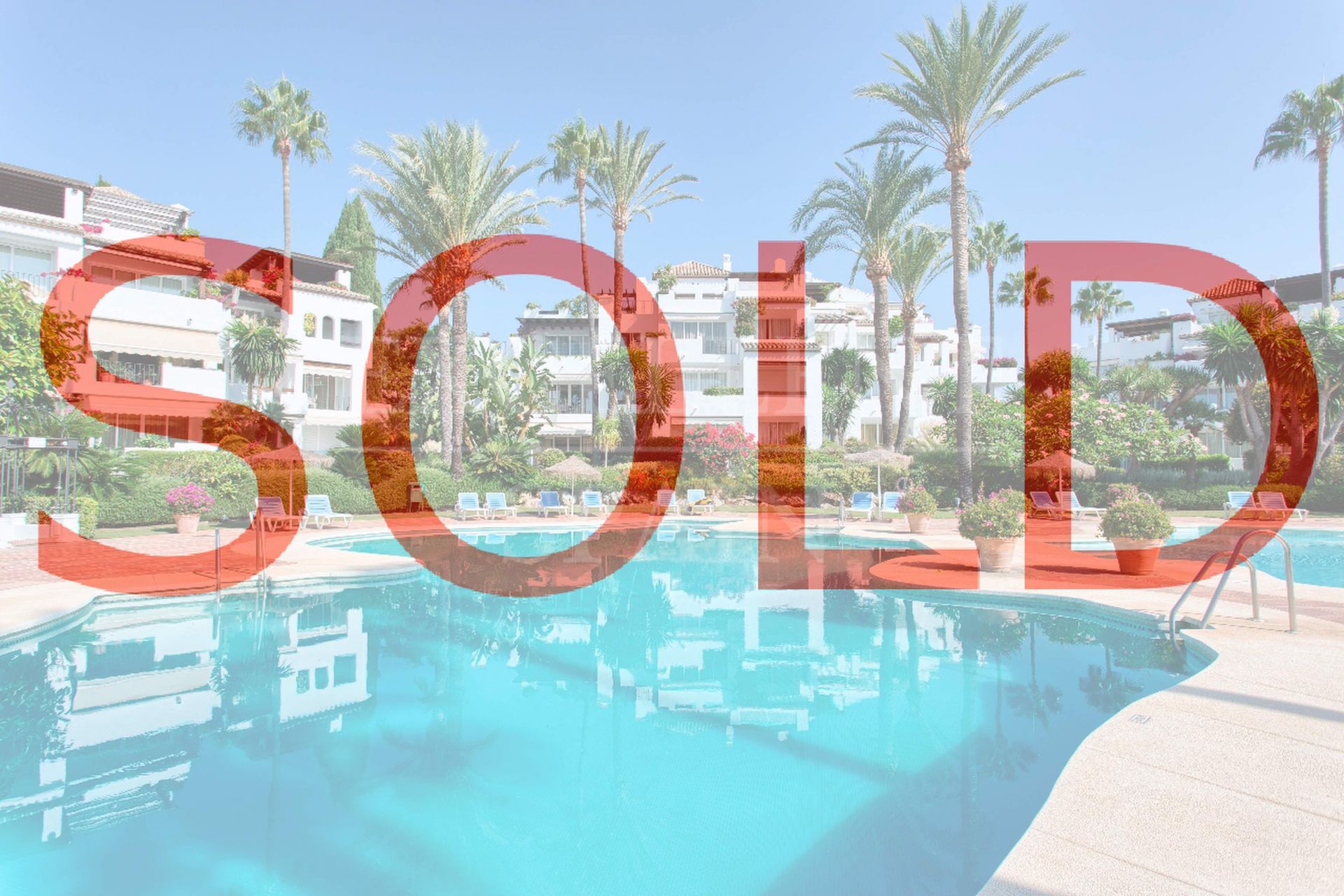 Alcazaba Beach, Estepona, Costa del Sol, spacious penthouse for sale